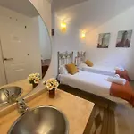 Sea Frontline Stylish House Apartament