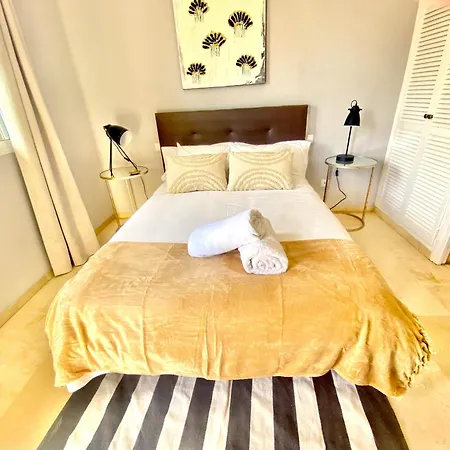 Sea Frontline Stylish House *