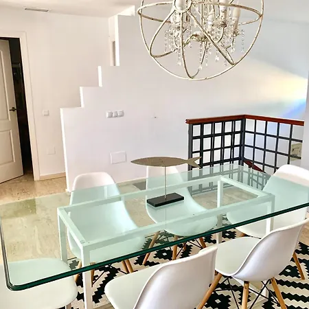 Sea Frontline Stylish House *