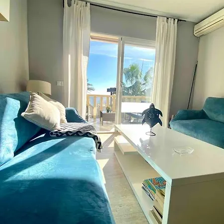 Apartamento Sea Frontline Stylish House