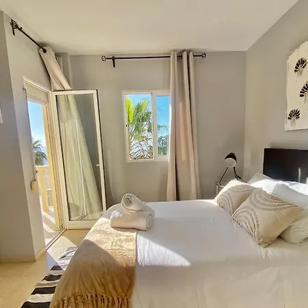 Sea Frontline Stylish House