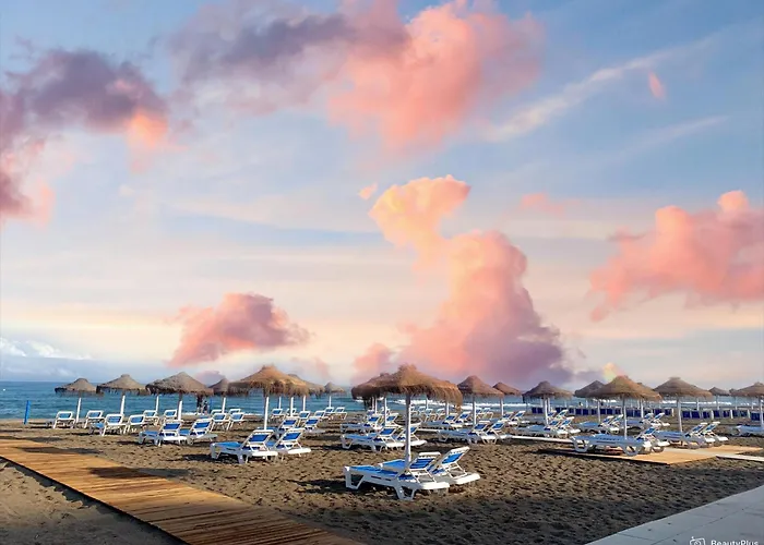 Sea Frontline Stylish House Apartment