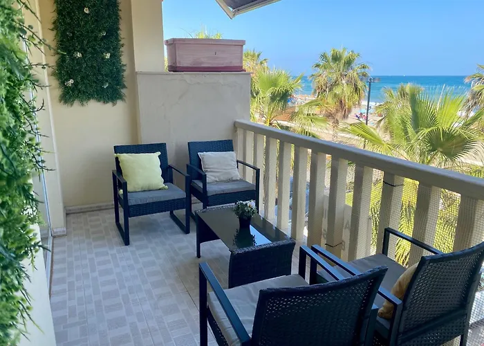 Apartment Sea Frontline Stylish House Fuengirola