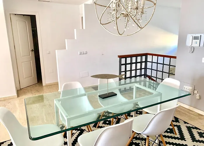 Sea Frontline Stylish House *