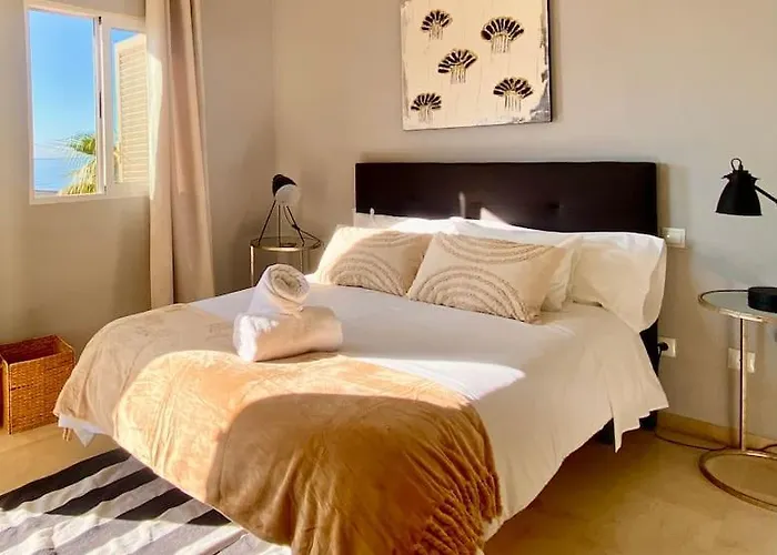 Sea Frontline Stylish House Apartment