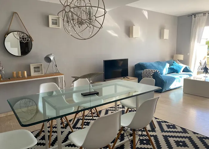 Sea Frontline Stylish House Apartment *