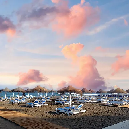 Sea Frontline Stylish House Daire