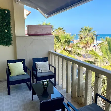 Sea Frontline Stylish House