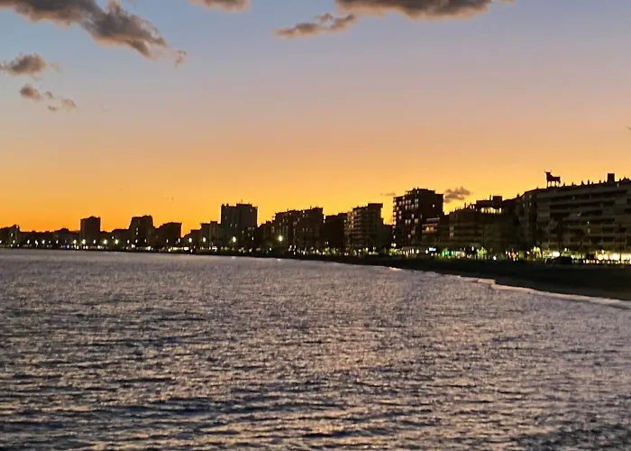 Daire Sea Frontline Stylish House *