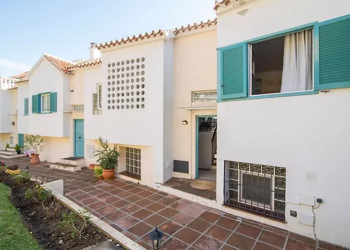 Sea Frontline Stylish House